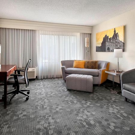 Courtyard By Marriott Princeton Esterno foto